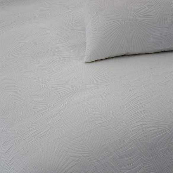 detalle funda nordica pique blanco