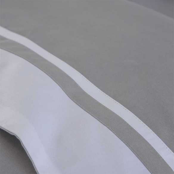 detalle de la funda nórdica gris de 400 hilos